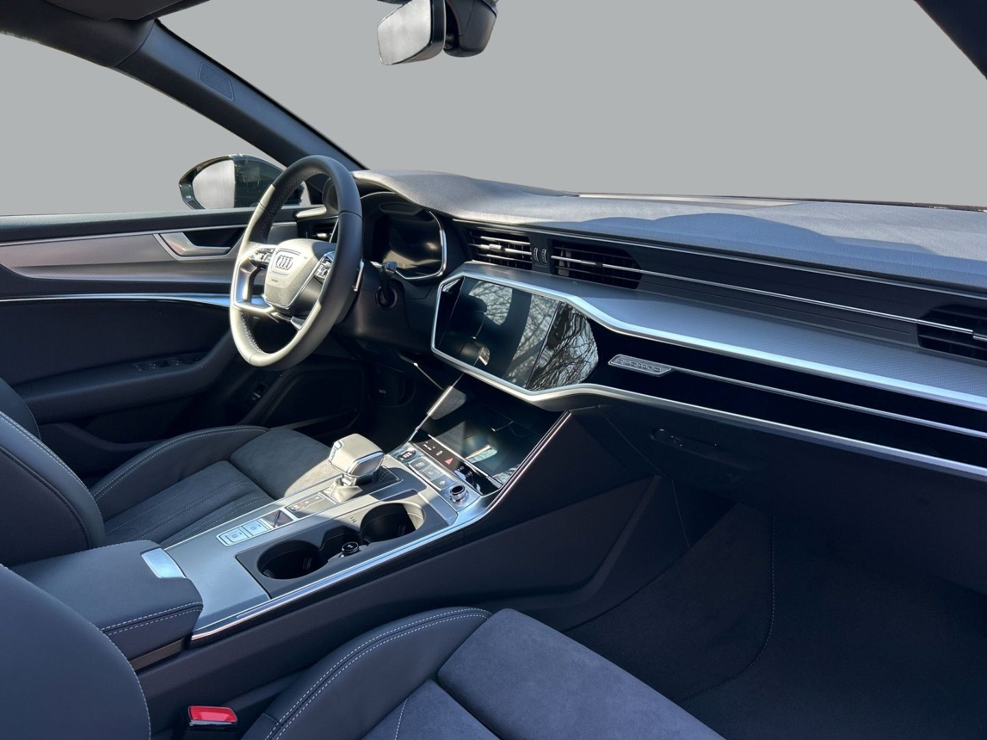 Fahrzeug 18 Fahrzeugabbildung Audi A6 45TDI ADVANCED QUATTRO LED,AHK,KAMERA,LUFT,KA