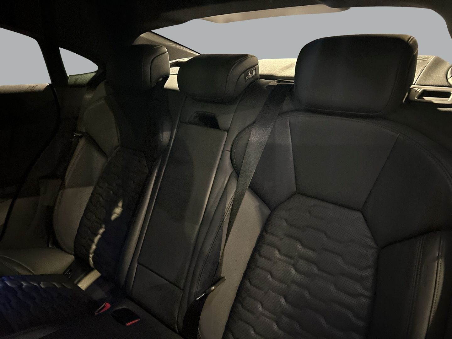 Fahrzeug 11 Fahrzeugabbildung Audi RS e-tron GT quattro MATRIX-LED+HUD+360°KAMERA+P