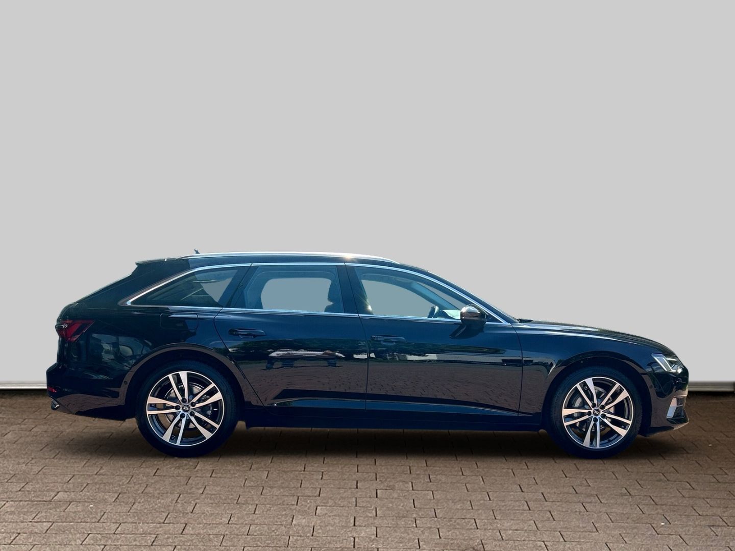 Fahrzeug 6 Fahrzeugabbildung Audi A6 AVANT SPORT 40 TDI KAMERA,LED,CARPLAY Navi