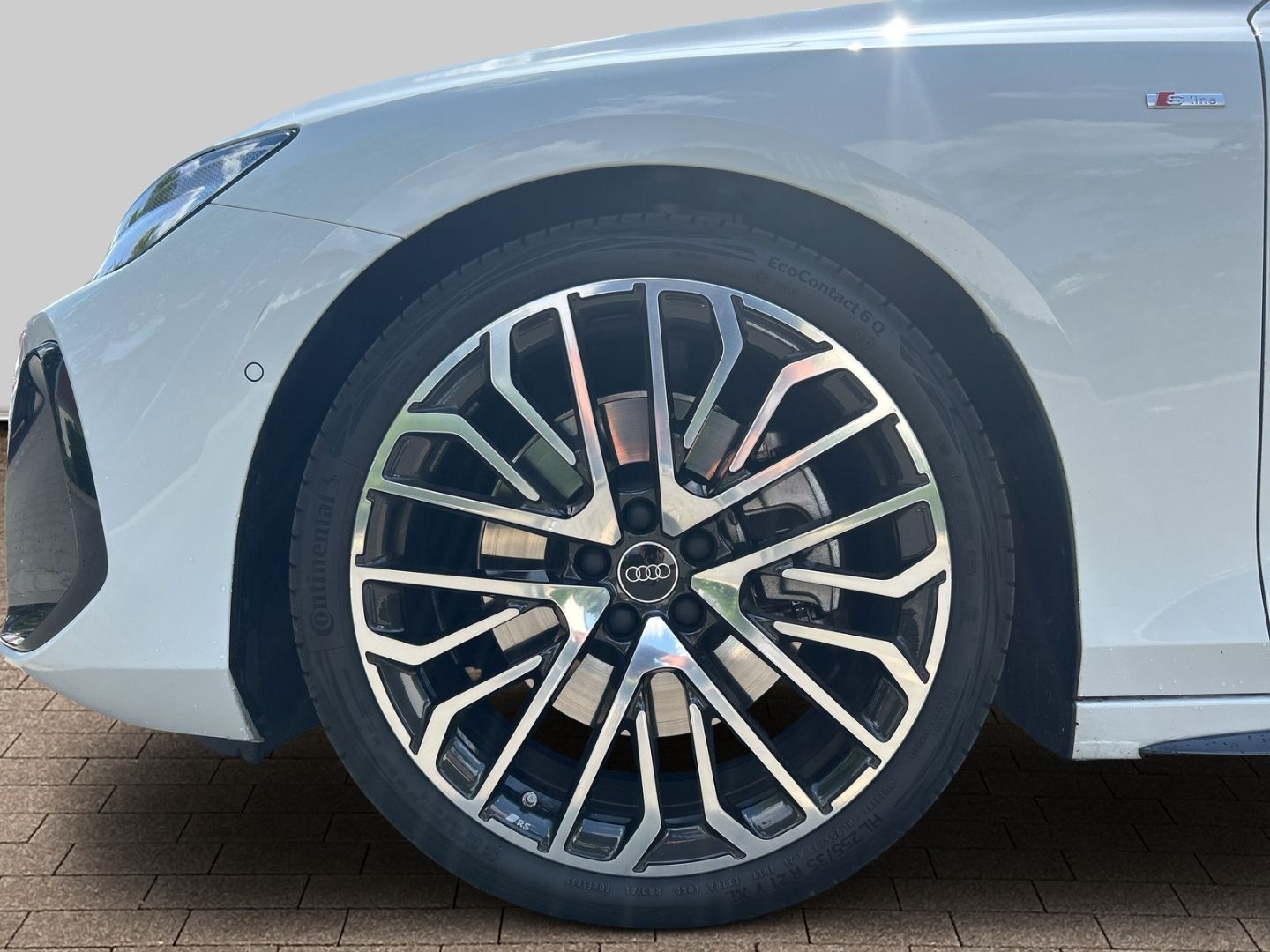 Fahrzeug 20 Fahrzeugabbildung Audi A6 AVANT TFSI 270 kW LED+TECH PRO+B&O+PANO+LUFT