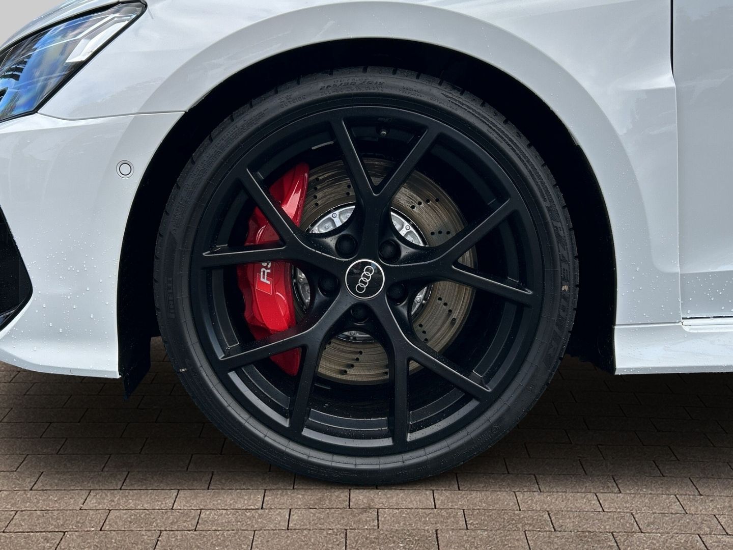 Fahrzeug 18 Fahrzeugabbildung Audi RS3 Sportback 2.5 TFSI quattro HUD+PANO+NAVI+LED