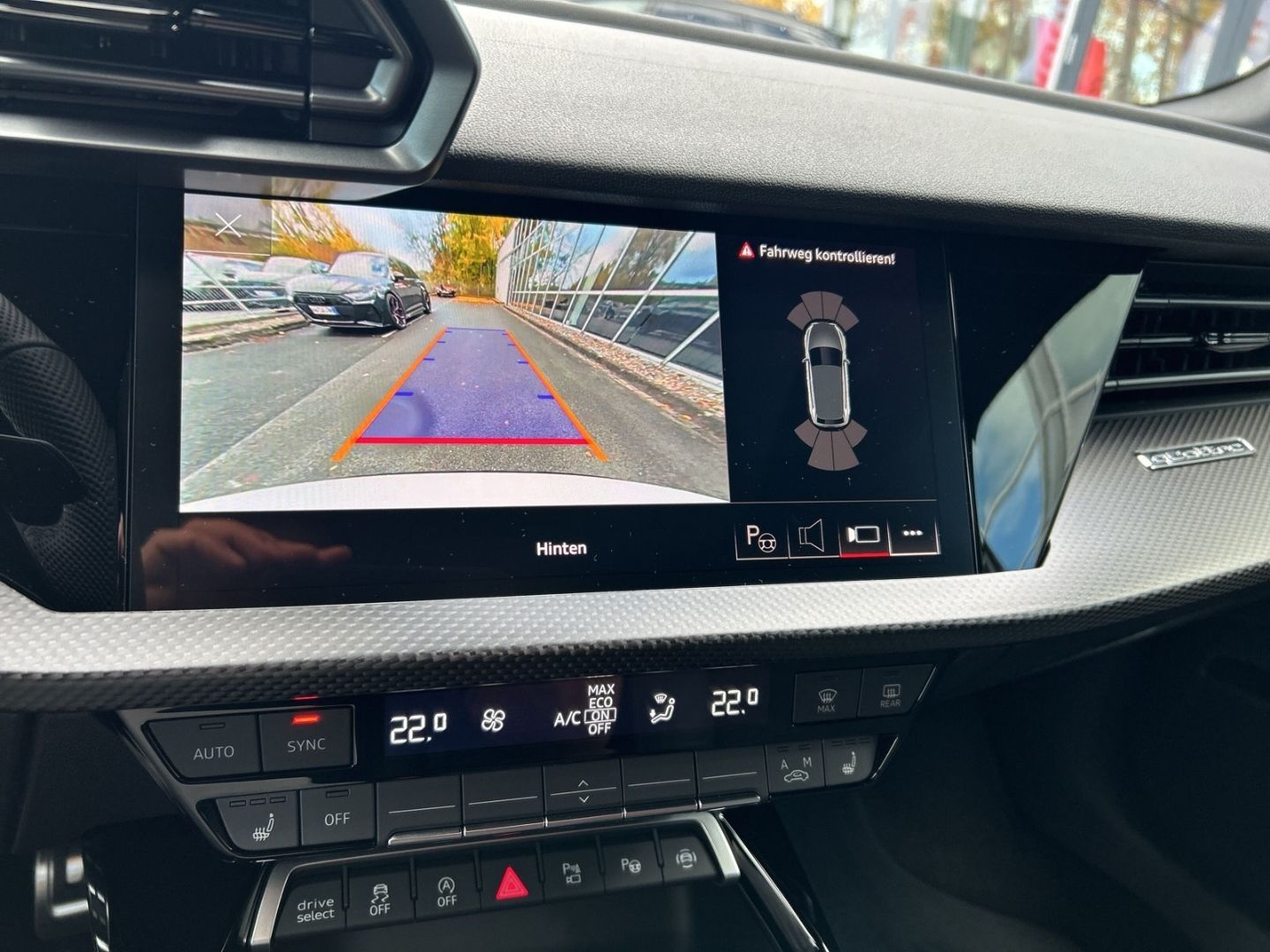 Fahrzeug 19 Fahrzeugabbildung Audi RS3 Sportback 2.5 TFSI quattro HUD+PANO+NAVI+LED