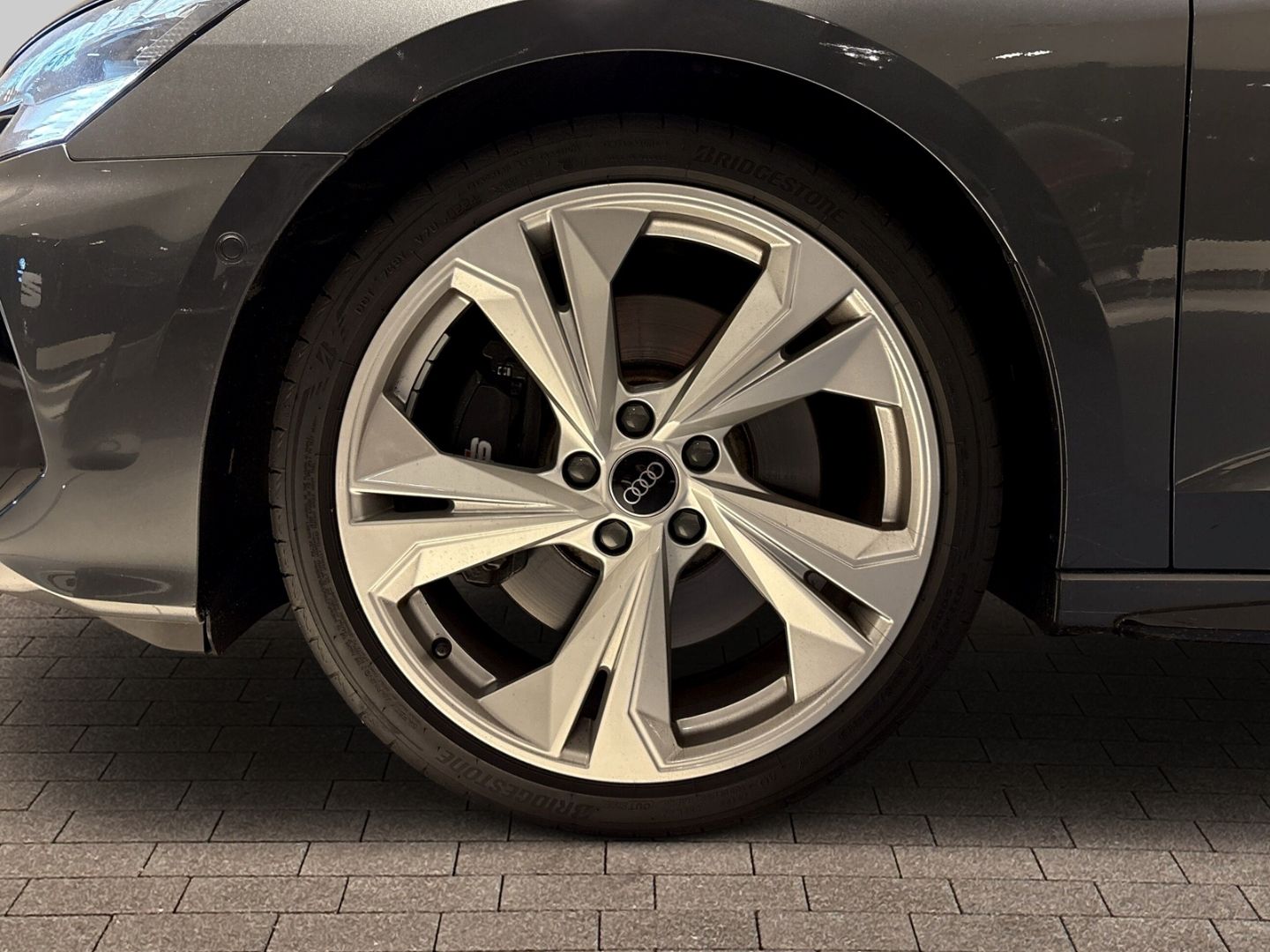 Fahrzeugabbildung Audi S3 Sportback 2.0 TFSI quattro  NAVI+LEDER+VIRTUA