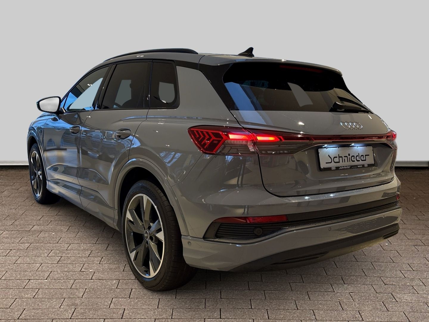 Fahrzeugabbildung Audi Q4 e-tron 35 LED+SONOS+OPTIKPAKET+KAMERA+NAVI+LE