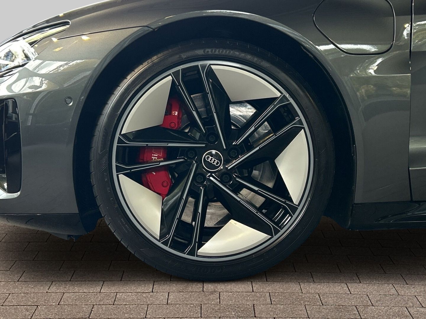 Fahrzeug 18 Fahrzeugabbildung Audi RS e-tron GT quattro MATRIX-LED+HUD+B&O+LEDER+KA