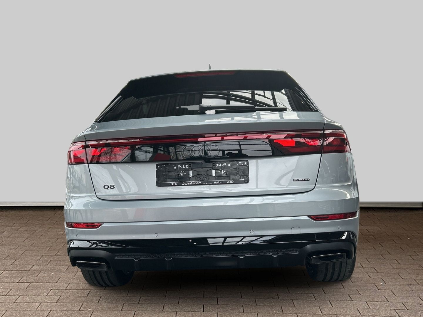 Fahrzeugabbildung Audi Q8 TFSI e S-LINE+HUD+AHK+PANO+MATRIX-LED+LEDER+K