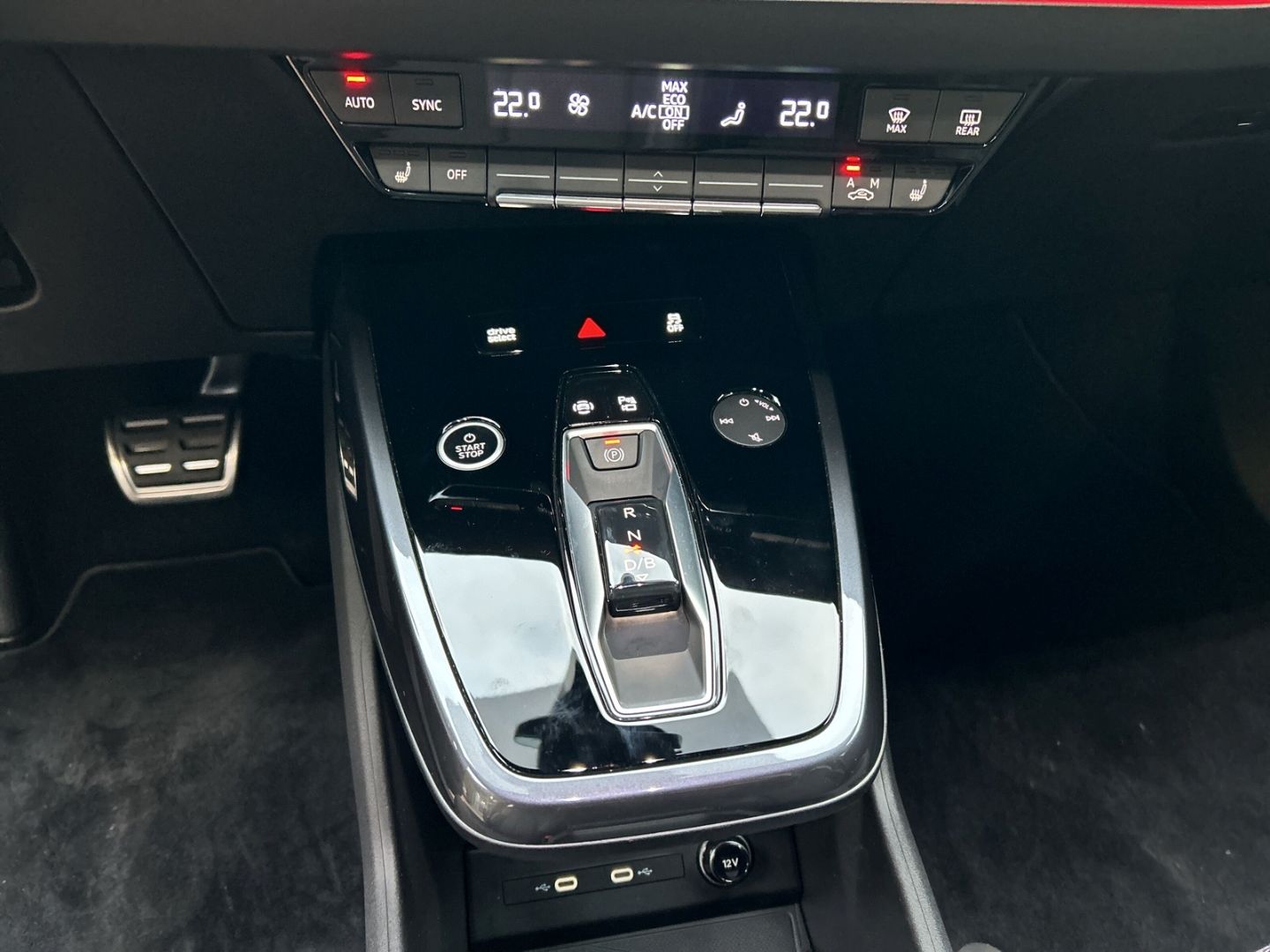 Fahrzeug 14 Fahrzeugabbildung Audi Q4 Sportback 40 NAVI+LEDER+MATRIX-LED+CARPLAY+KA
