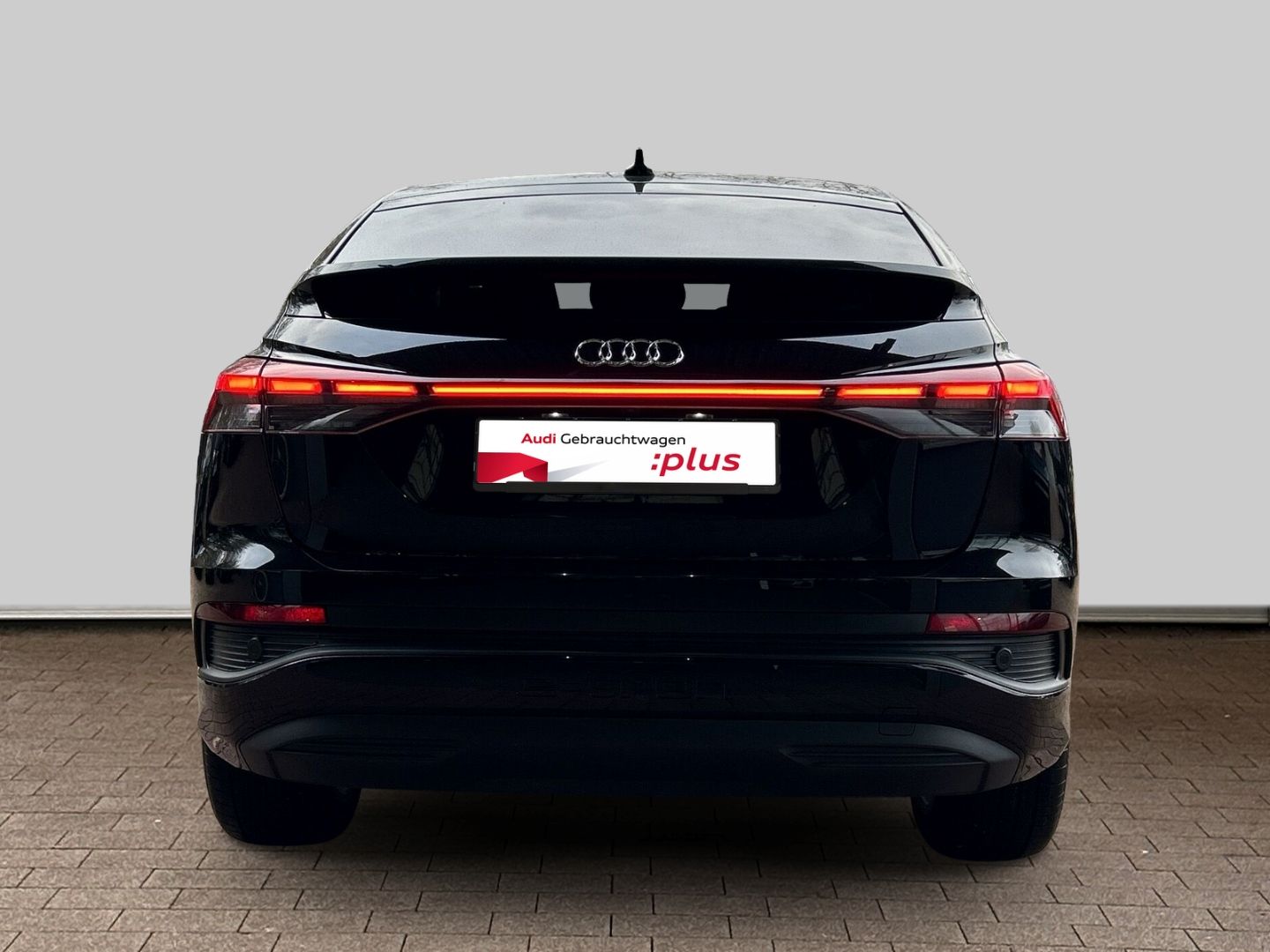 Fahrzeug 9 Fahrzeugabbildung Audi Q4 Sportback 40 NAVI+LEDER+MATRIX-LED+CARPLAY+KA