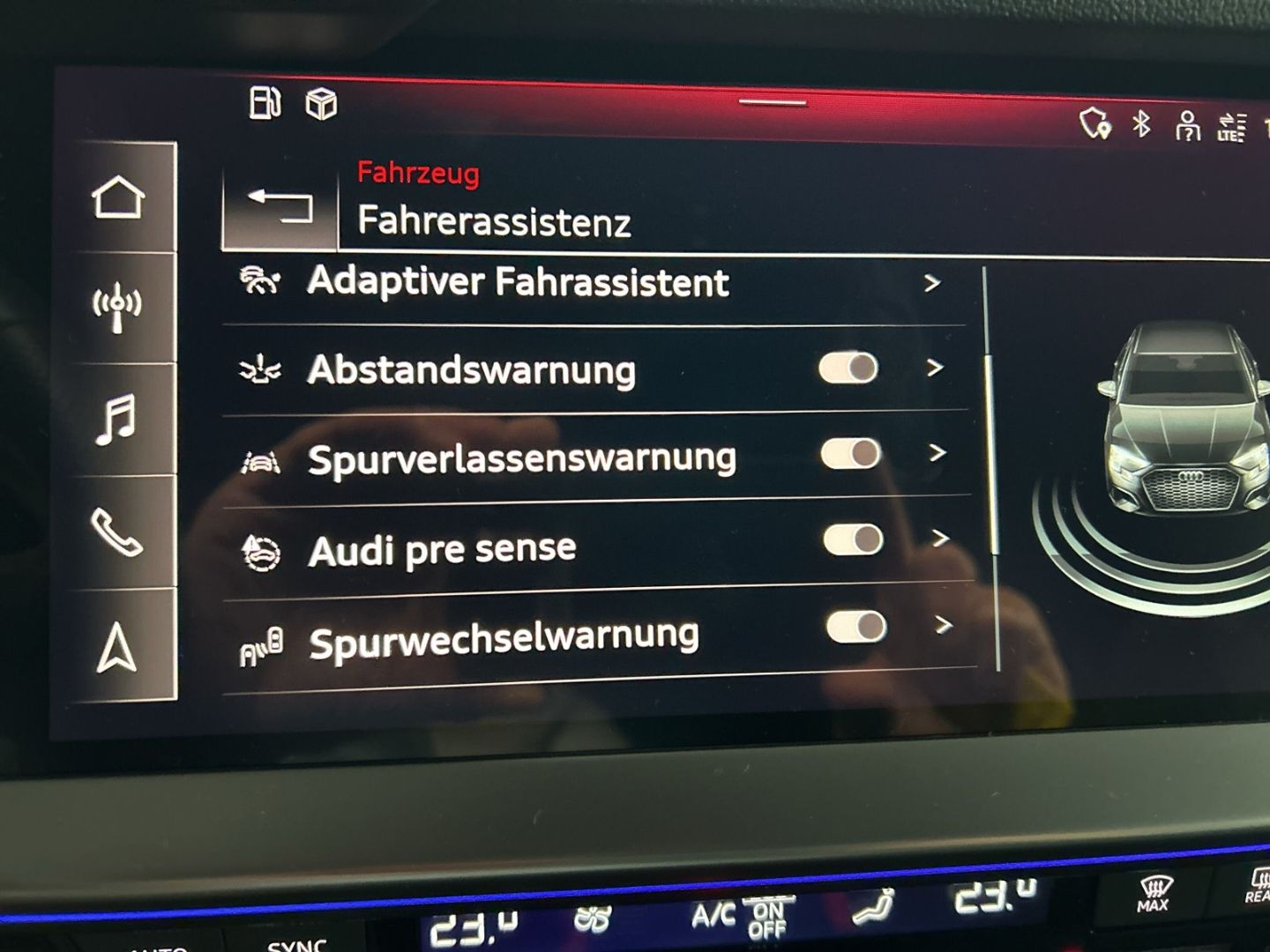 Fahrzeugabbildung Audi S3 Limousine 2.0 TFSI quattro Matrix-LED+B&O+KAM