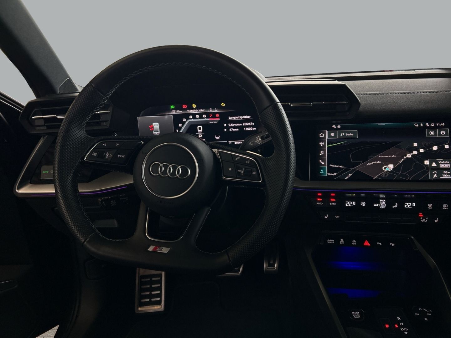 Fahrzeugabbildung Audi S3 Limousine 2.0 TFSI quattro Matrix-LED+B&O+KAM