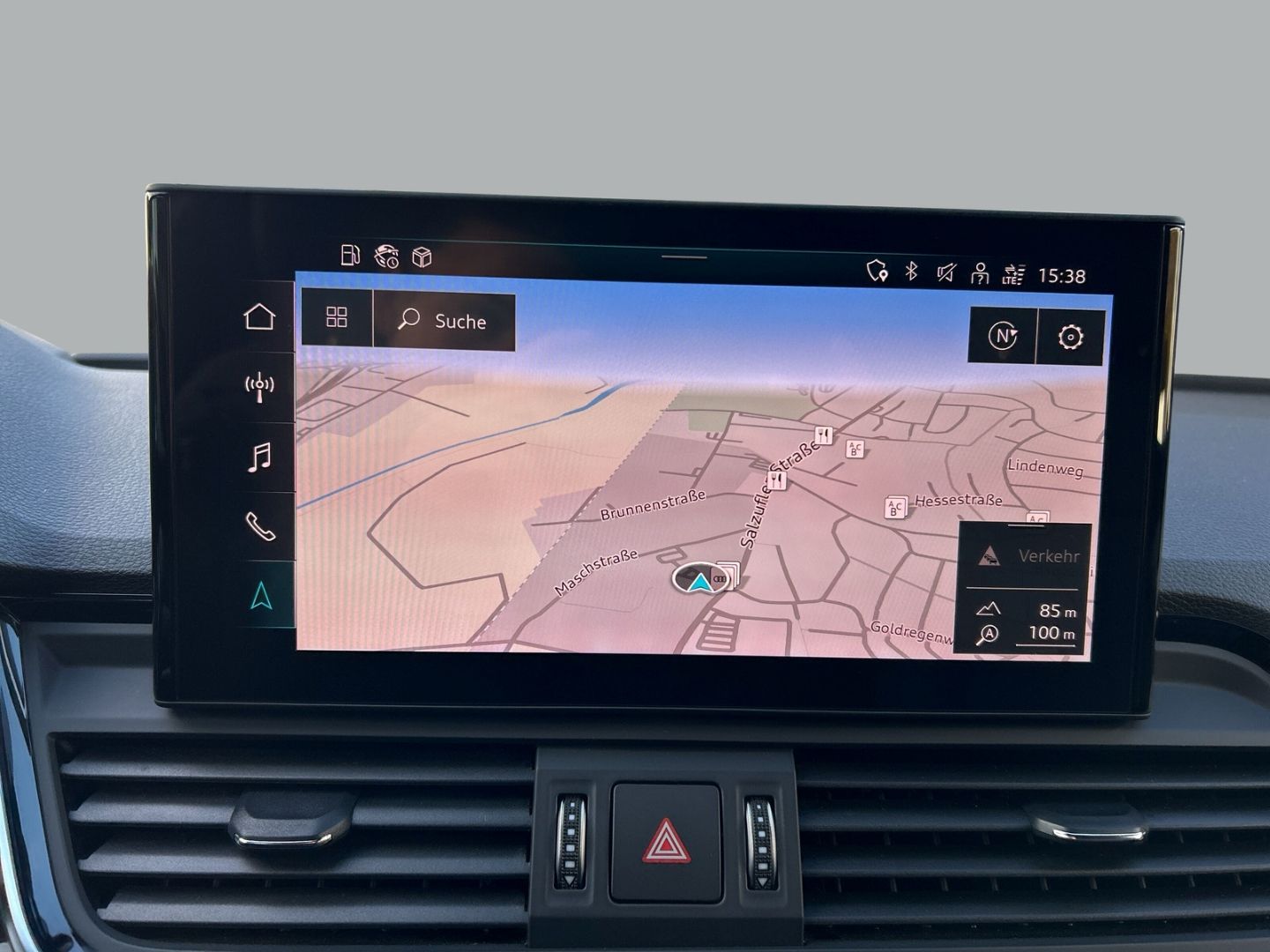 Fahrzeug 15 Fahrzeugabbildung Audi Q5 40 Sportback 2.0 TDI quattro S line HUD AHK-k