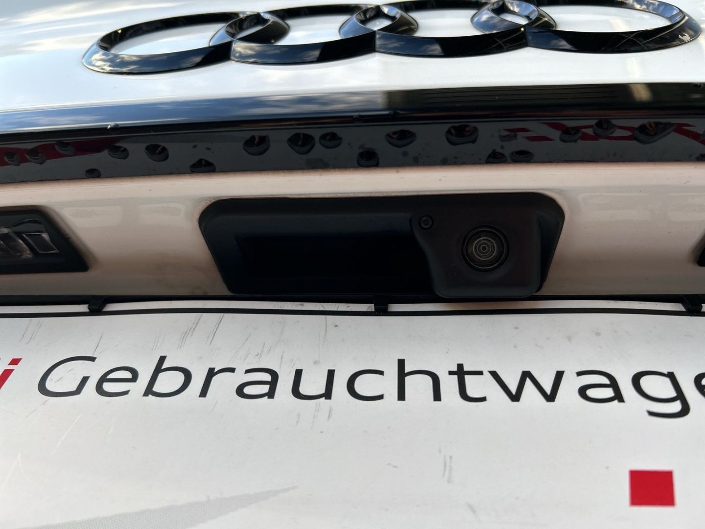 Fahrzeug 23 Fahrzeugabbildung Audi Q5 40 Sportback 2.0 TDI quattro S line HUD AHK-k