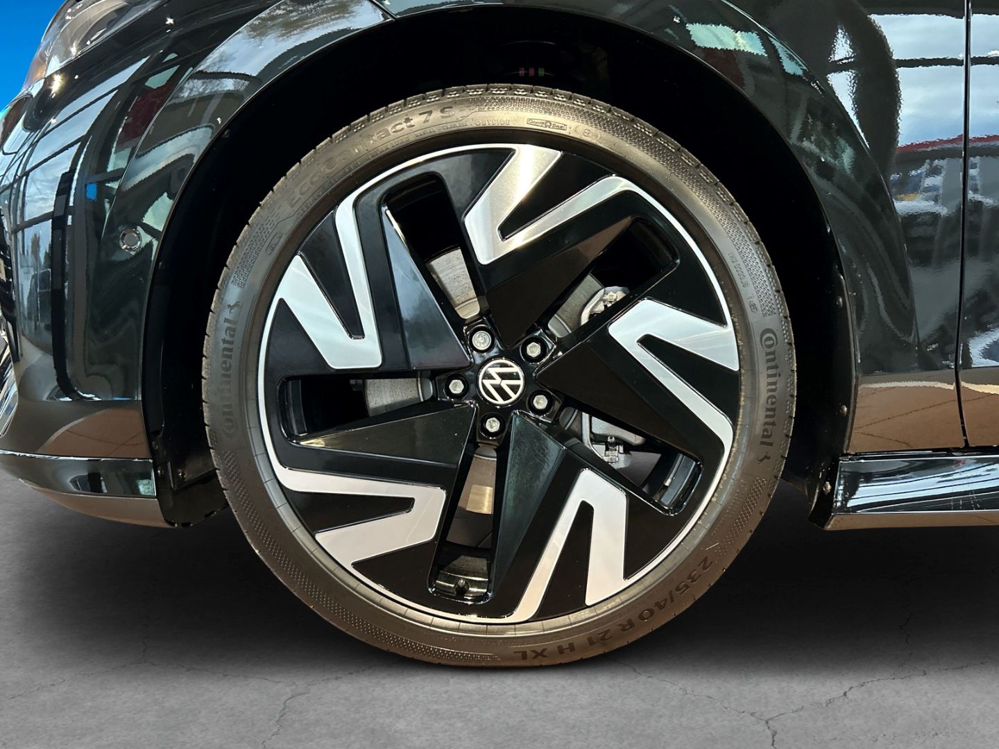 Fahrzeugabbildung Volkswagen ID.7 GTX Tourer 4M MATRIX HuD AHK EXTERIEUR+ IQ.