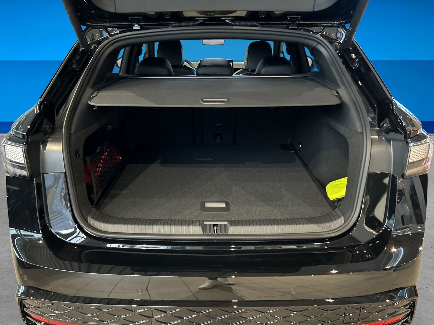 Fahrzeugabbildung Volkswagen ID.7 GTX Tourer 4M MATRIX HuD AHK EXTERIEUR+ IQ.