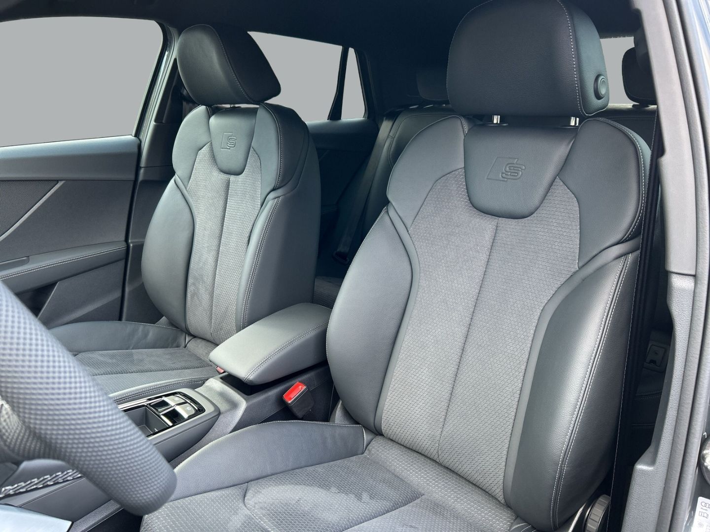 Fahrzeugabbildung Audi Q2 advanced 35 TFSI S tronic+AHK+LEDER+LED+KAMER