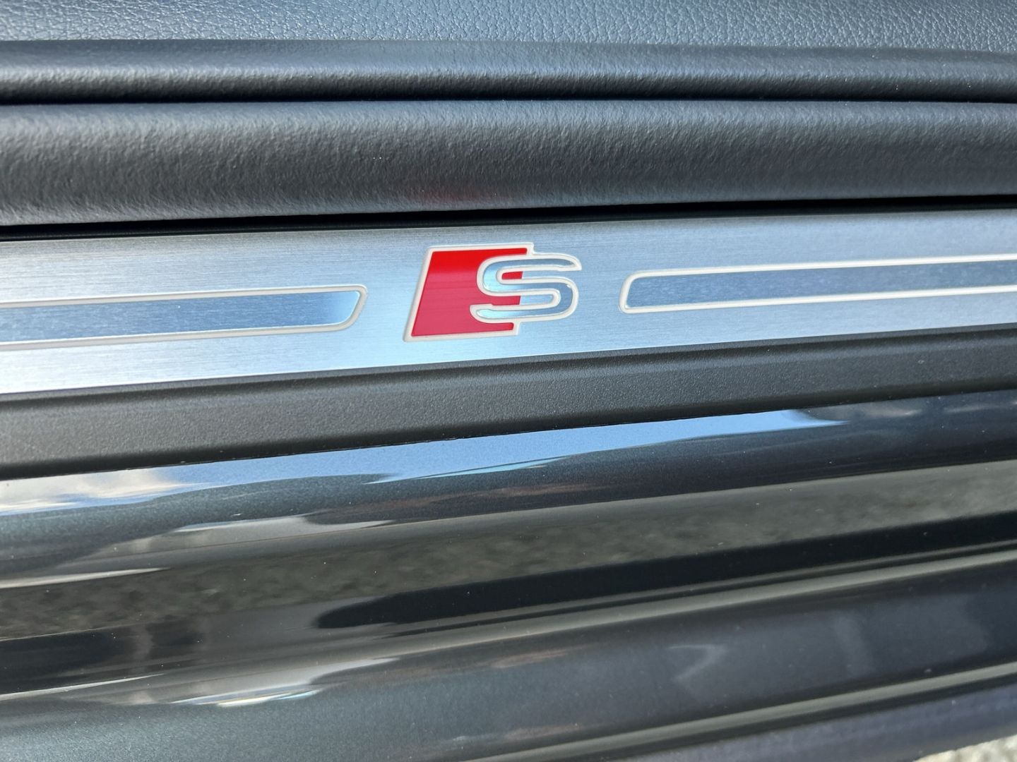 Fahrzeugabbildung Audi Q2 advanced 35 TFSI S tronic+AHK+LEDER+LED+KAMER