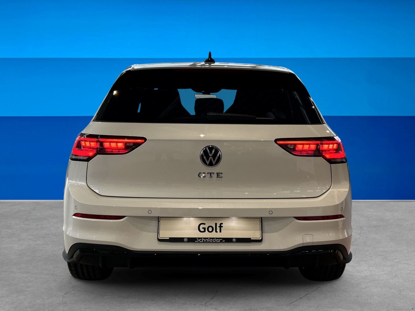 Fahrzeug 7 Fahrzeugabbildung Volkswagen Golf GTE 1,5 l eHybrid MATRIX AREA VIEW AHK BUSI