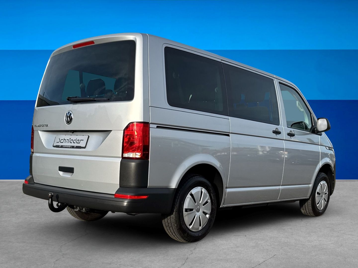 Fahrzeug 5 Fahrzeugabbildung Volkswagen T6.1 Kombi 2.0 TDI L1H1 9-Sitzer-Paket RearView