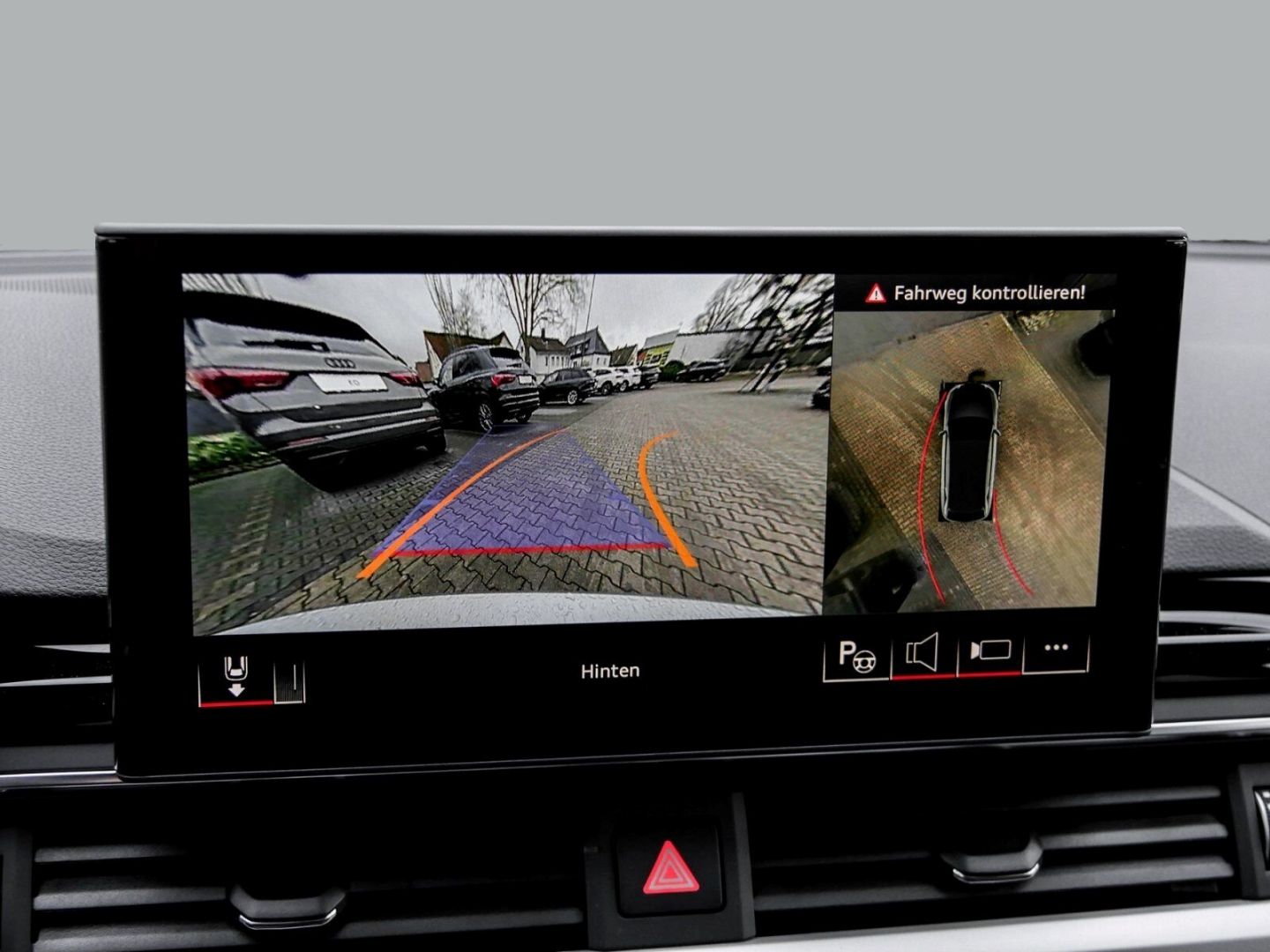 Fahrzeugabbildung Audi A4 AVANT 35 TDI advanced LED,VIRTUAL,AHK,CARPLAY