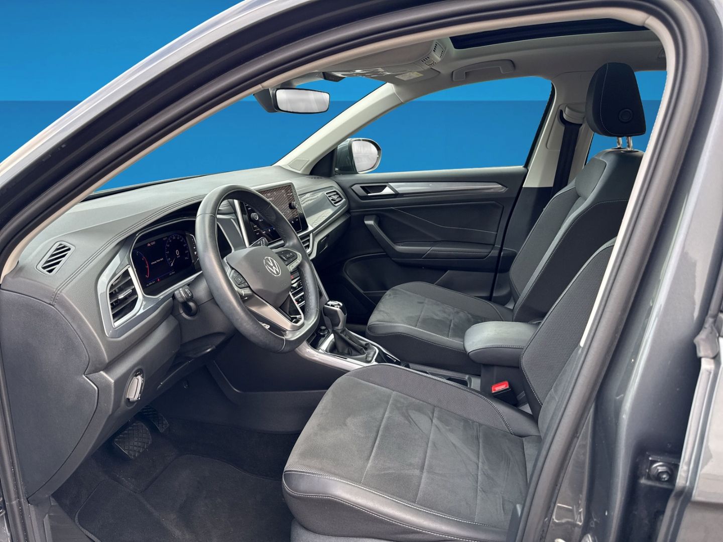 Fahrzeugabbildung Volkswagen T-Roc 1.5 TSI Style Rear View Pano Climatronic