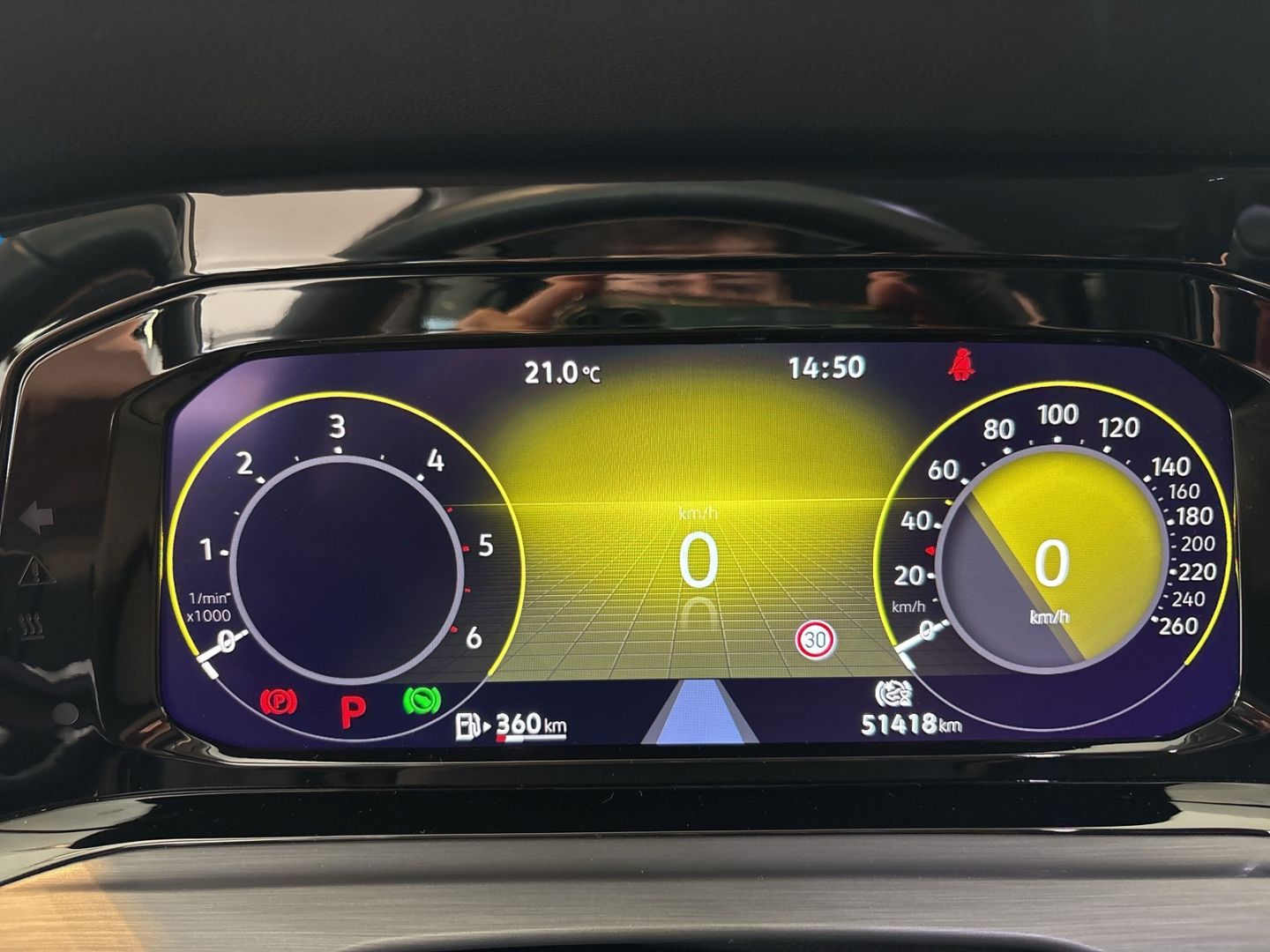 Fahrzeug 11 Fahrzeugabbildung Volkswagen Golf VIII Variant Style 2.0 TDI DSG NAVI ACC PDC