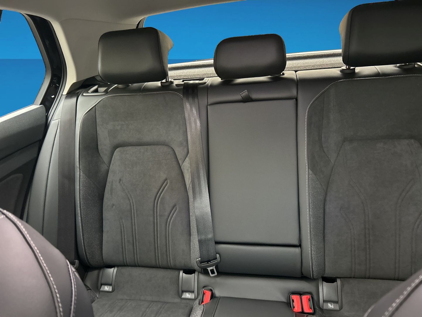 Fahrzeugabbildung Volkswagen Golf Style 1,5l eTSI DSG AHK BUSINESS & KOMFORT