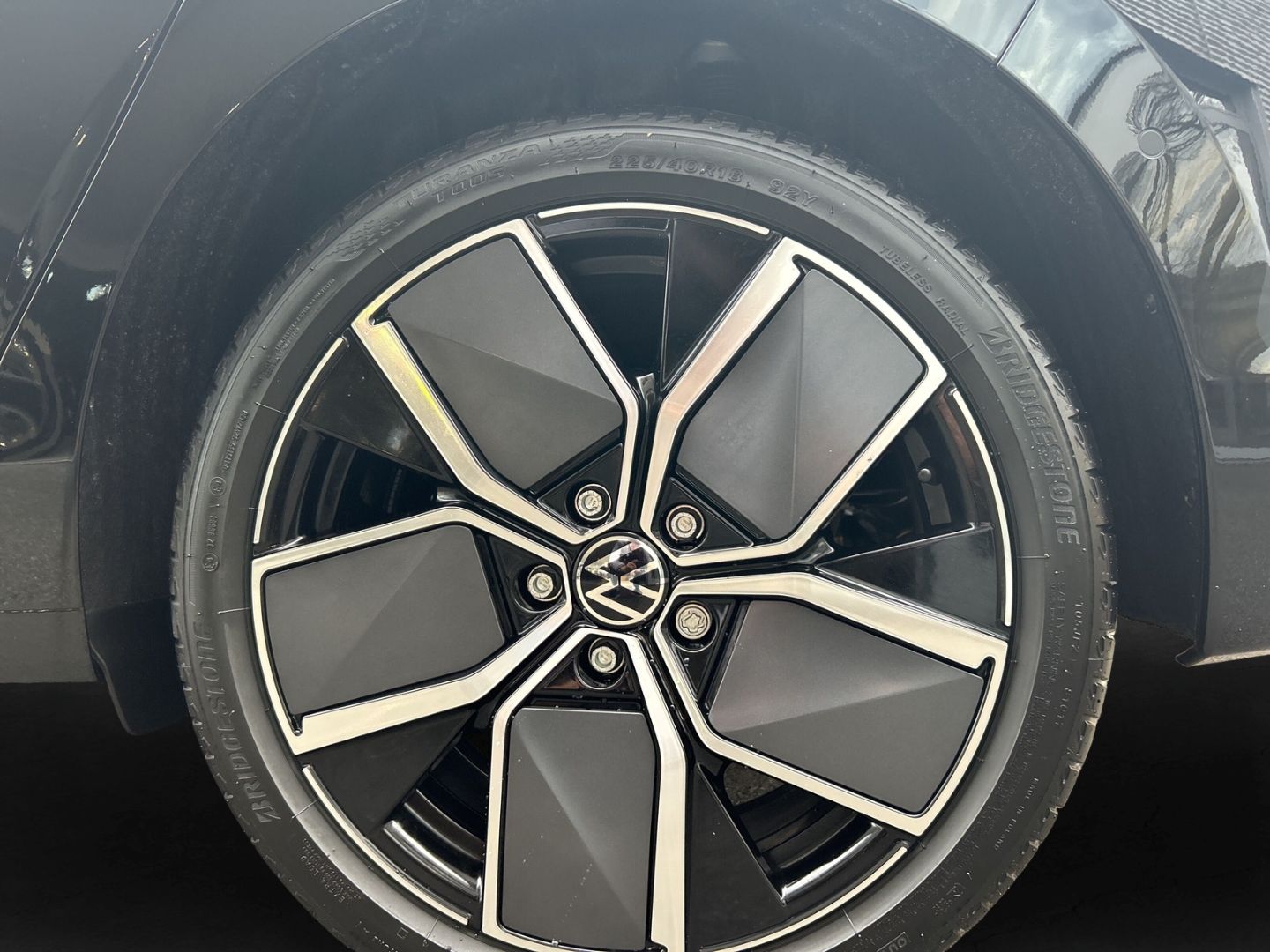 Fahrzeugabbildung Volkswagen Golf Style 1,5l eTSI DSG AHK BUSINESS & KOMFORT