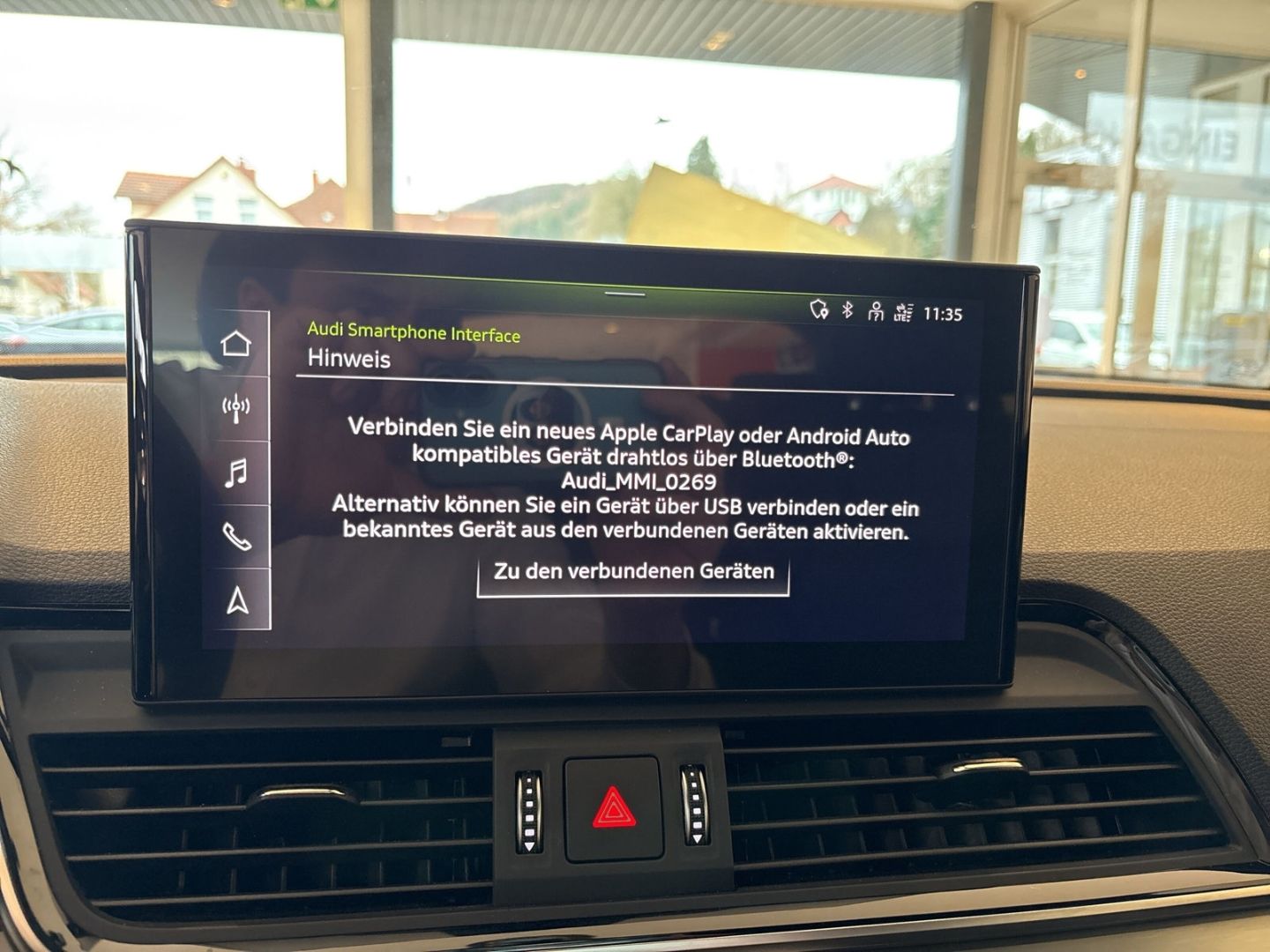 Fahrzeugabbildung Audi SQ5 3.0 TDI quattro AHK Teilleder SHZ vo+hi CARP - mit KI generiert/bearbeitet