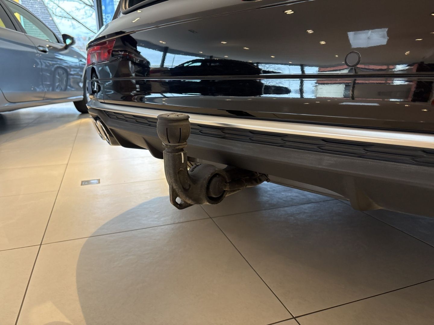 Fahrzeugabbildung Audi SQ5 3.0 TDI quattro AHK Teilleder SHZ vo+hi CARP - mit KI generiert/bearbeitet