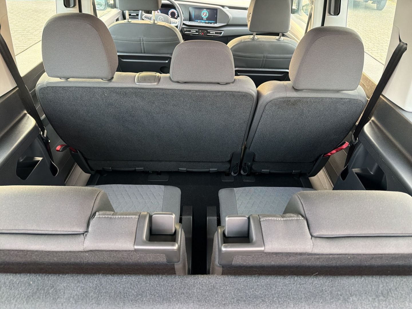 Fahrzeugabbildung Volkswagen Caddy 2.0 TDI Life Sitz-Paket 7-Sitzer LED