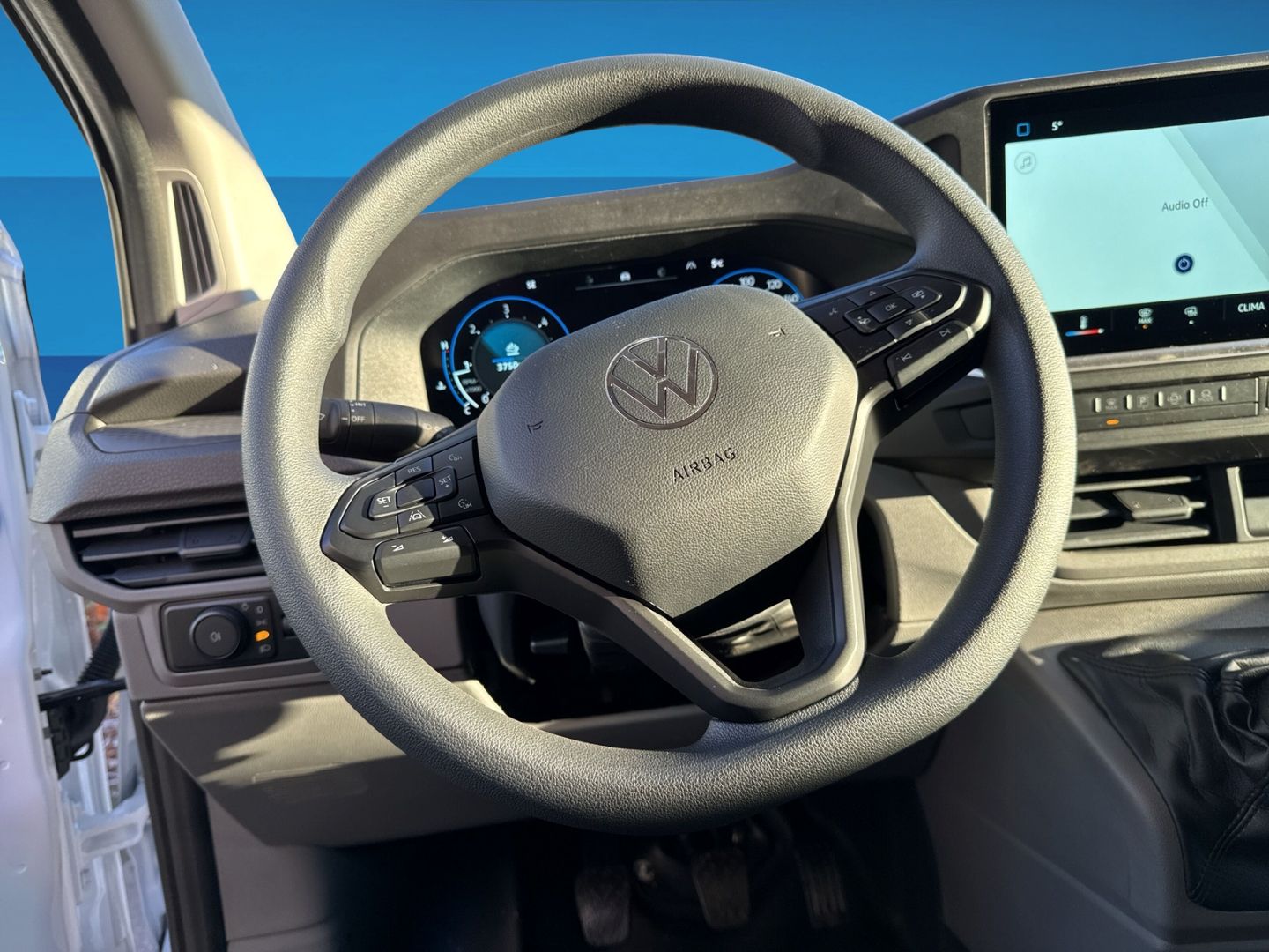 Fahrzeug 11 Fahrzeugabbildung Volkswagen Transporter Kasten 2,0 l TDI 81 kW 6-Gang-Schalt