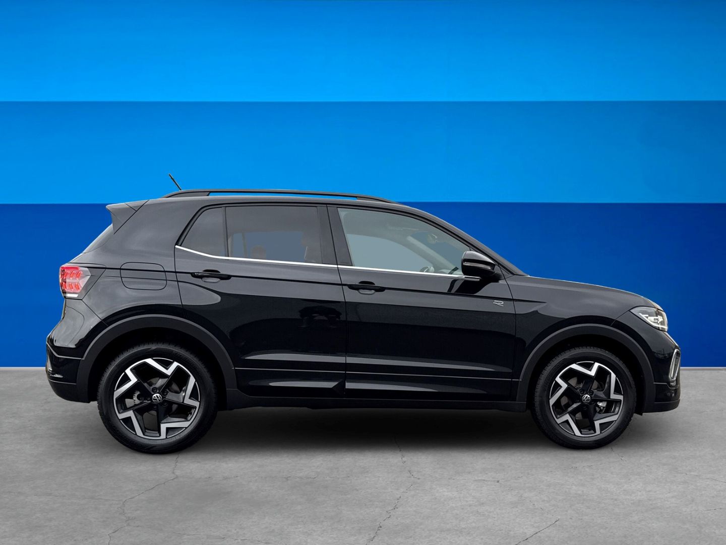 Fahrzeugabbildung Volkswagen T-Cross 1.5 TSI R-Line Rear View AHK Clima