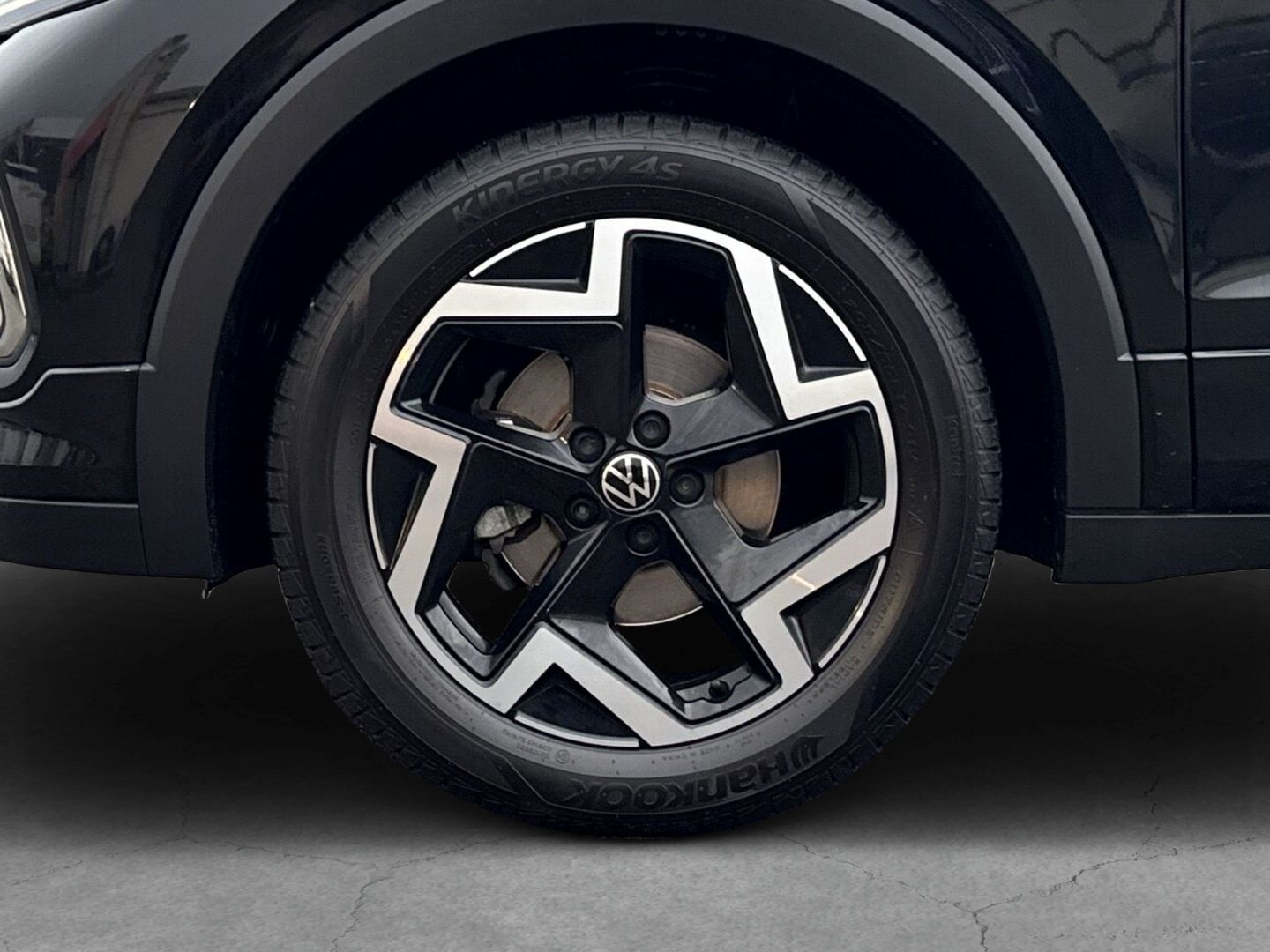 Fahrzeugabbildung Volkswagen T-Cross 1.5 TSI R-Line Rear View AHK Clima