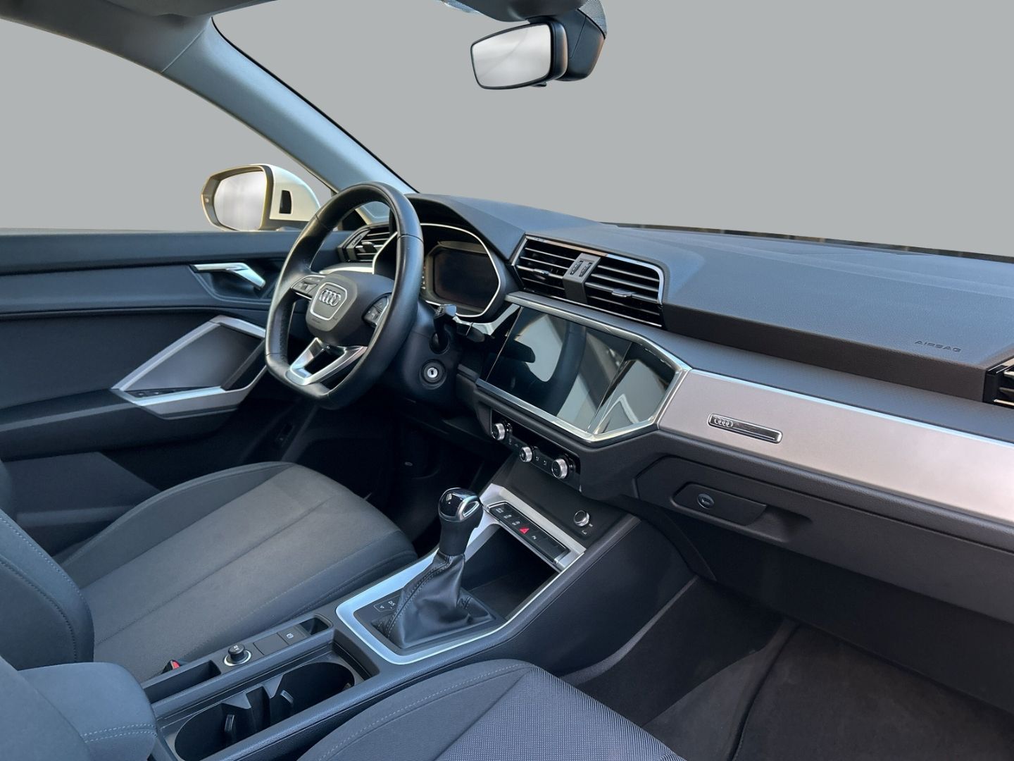 Fahrzeugabbildung Audi Q3 Sportback 1.5 TFSI S line NAVI+LED+CarPlay