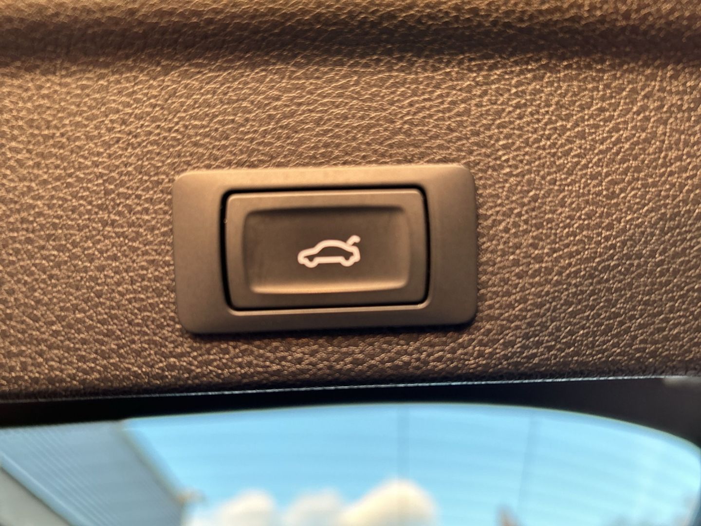 Fahrzeugabbildung Audi Q3 Sportback 1.5 TFSI S line NAVI+LED+CarPlay