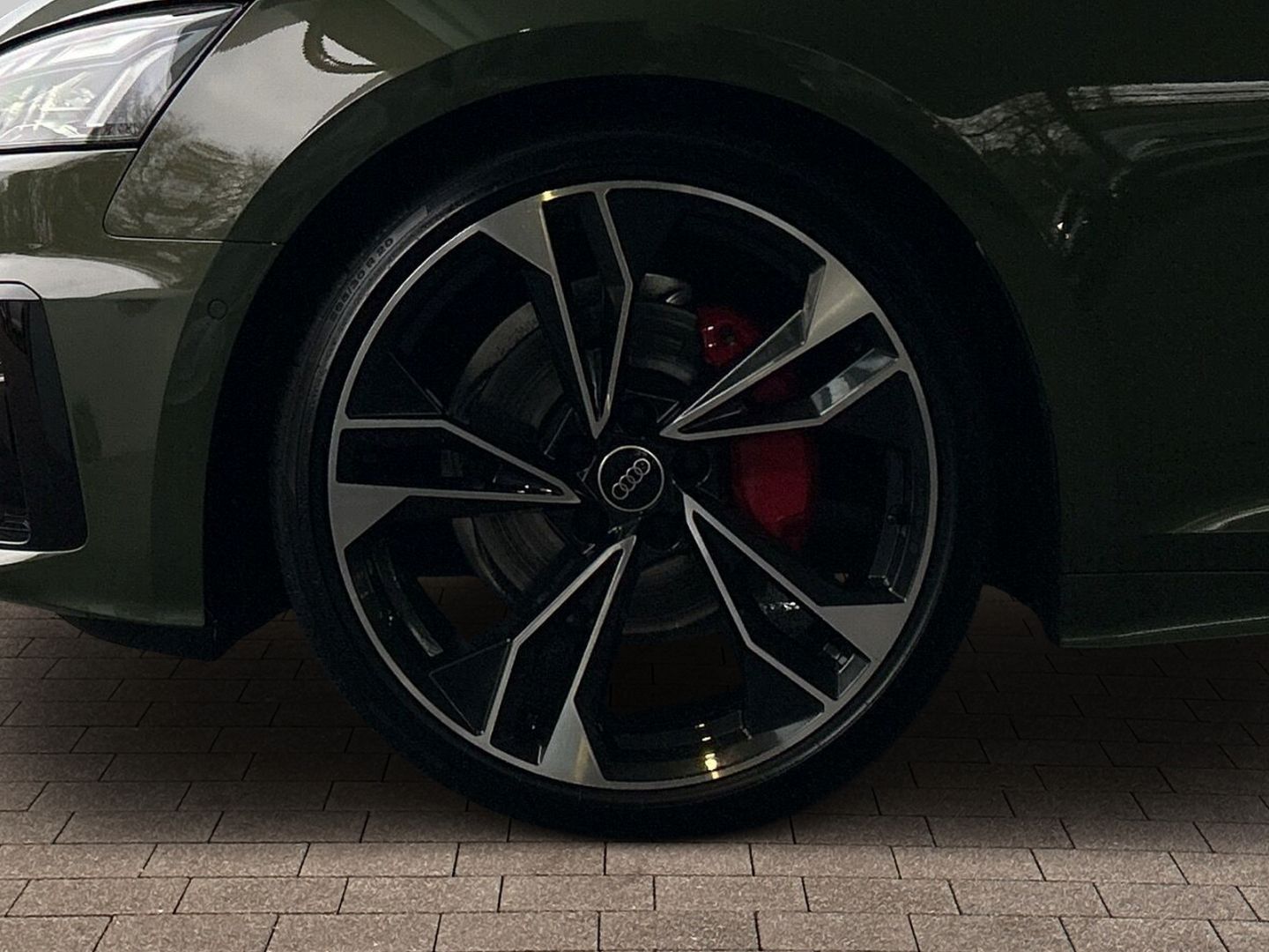 Fahrzeug 20 Fahrzeugabbildung Audi A5 Sportback 40 TFSI tronic quattro S Line Matri