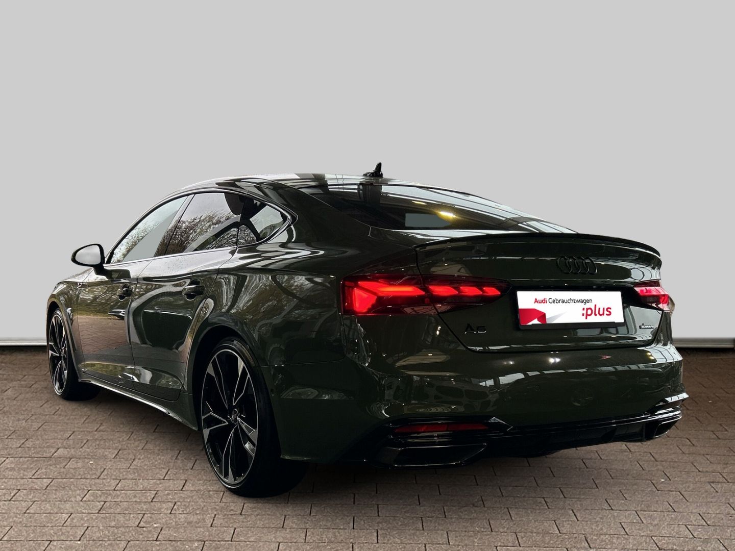 Fahrzeug 7 Fahrzeugabbildung Audi A5 Sportback 40 TFSI tronic quattro S Line Matri