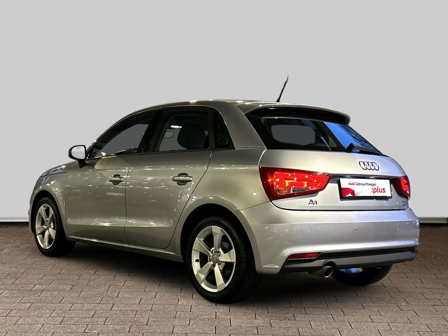 Fahrzeug 7 Fahrzeugabbildung Audi A1 1.0 TFSI Sportback sport ultra PANO+PDC+KLIMA