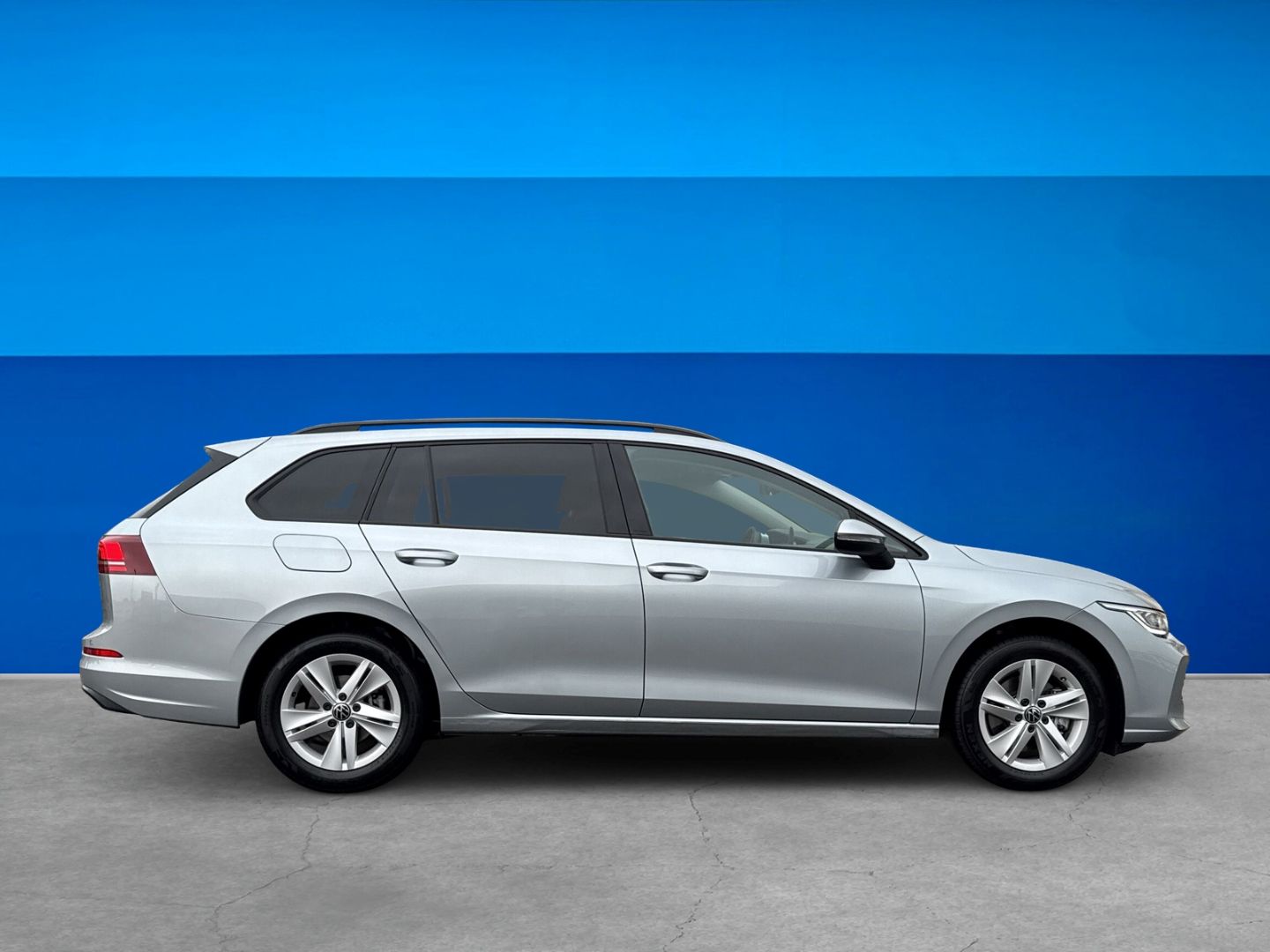 Fahrzeugabbildung Volkswagen Golf 8 2.0 TDI Life Business Premium Rear View
