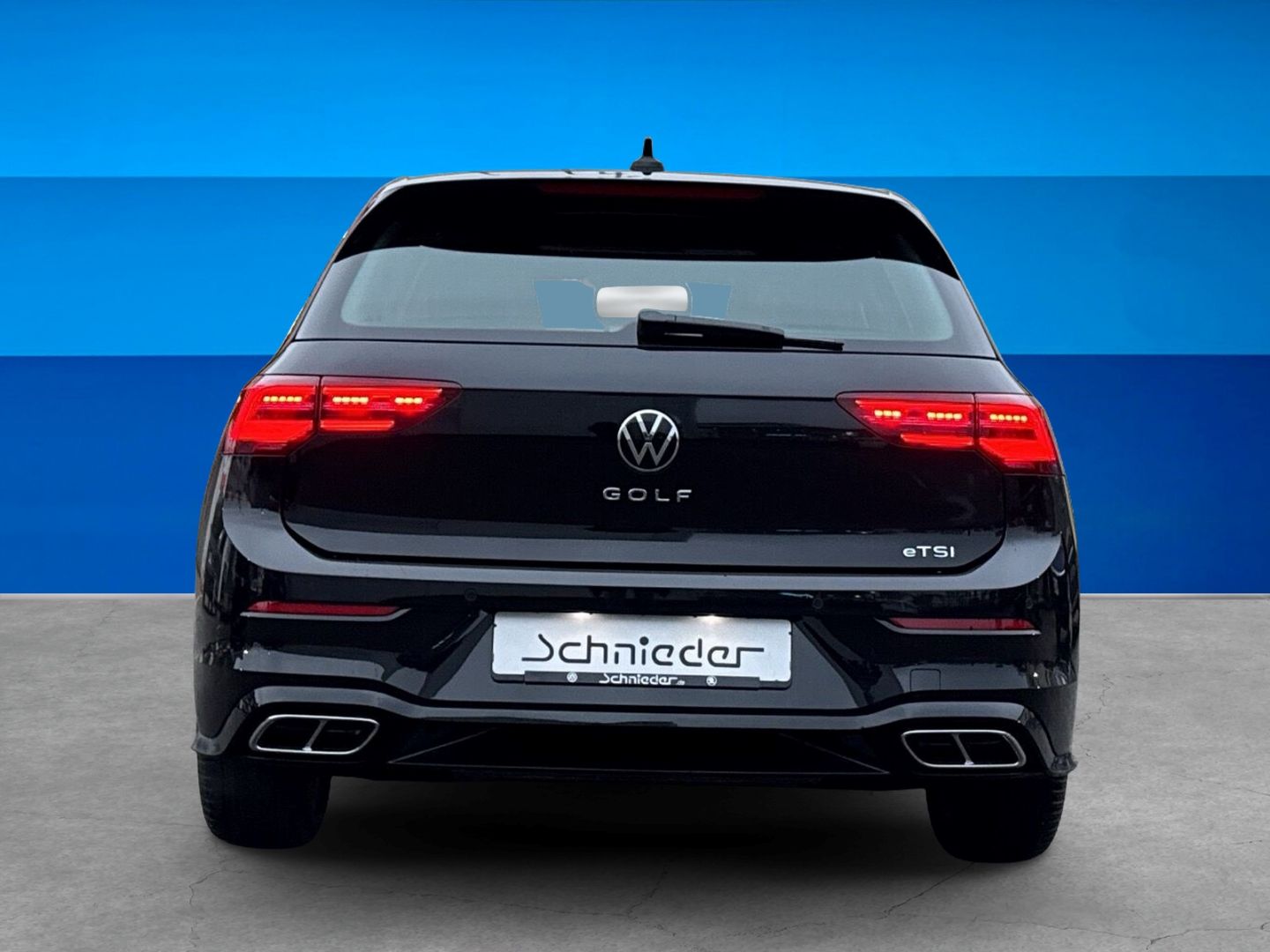 Fahrzeugabbildung Volkswagen Golf 8 1.5 eTSI R-Line Climatronic Navigation