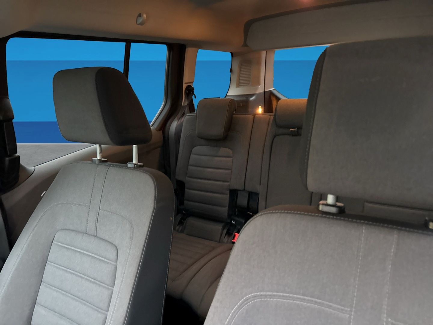 Fahrzeugabbildung Ford Tourneo Connect 1.5TDCi Titanium