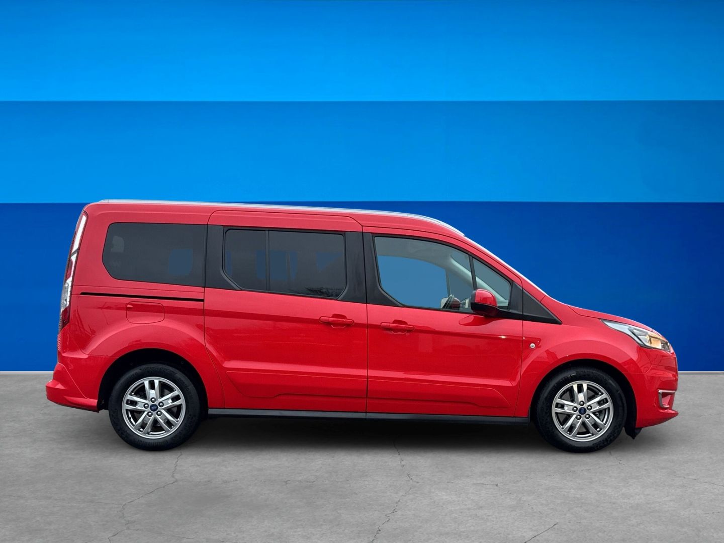 Fahrzeugabbildung Ford Tourneo Connect 1.5TDCi Titanium
