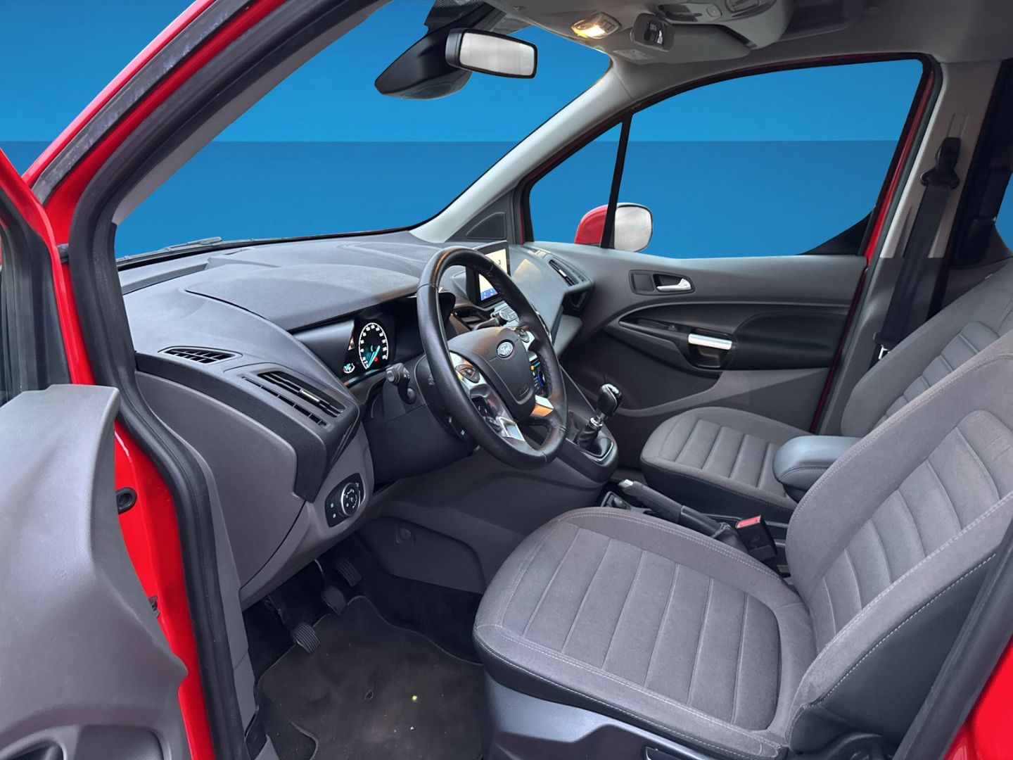 Fahrzeugabbildung Ford Tourneo Connect 1.5TDCi Titanium