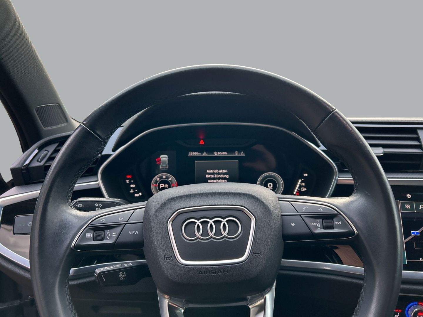 Fahrzeug 13 Fahrzeugabbildung Audi Q3 35 TDI advanced NAVI+LED+CarPlay+VIRTUAL
