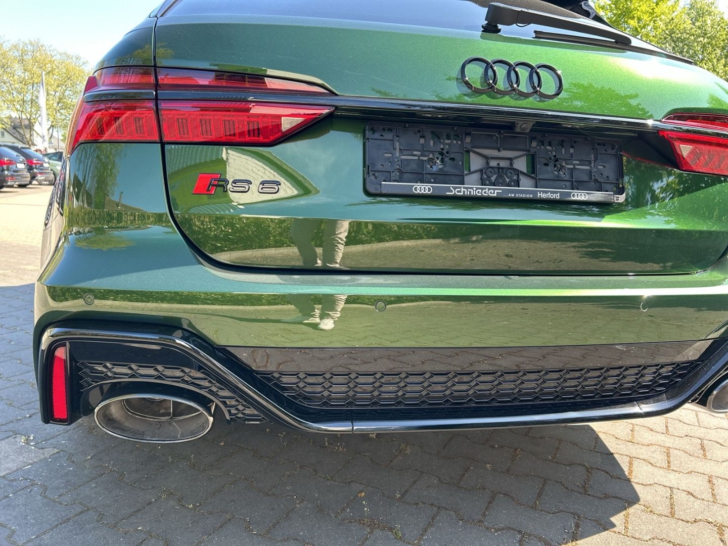 Fahrzeug 21 Fahrzeugabbildung Audi RS6 PERFORMANCE,LASER,PANO,B&O,SPORTABGAS,KERAMI