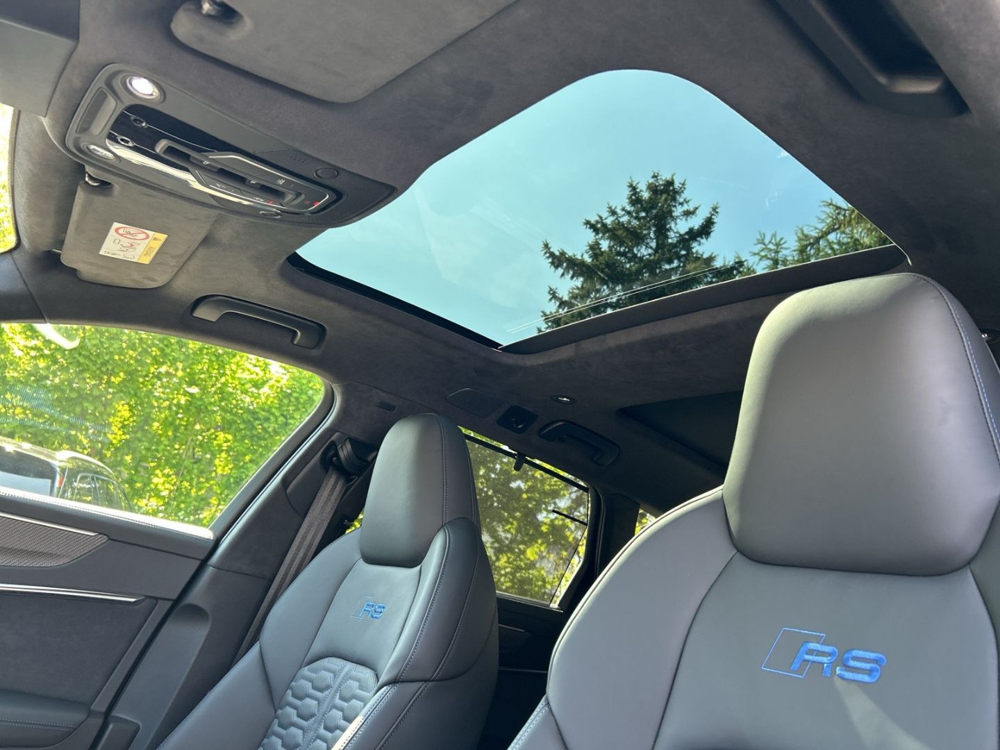 Fahrzeug 22 Fahrzeugabbildung Audi RS6 PERFORMANCE,LASER,PANO,B&O,SPORTABGAS,KERAMI