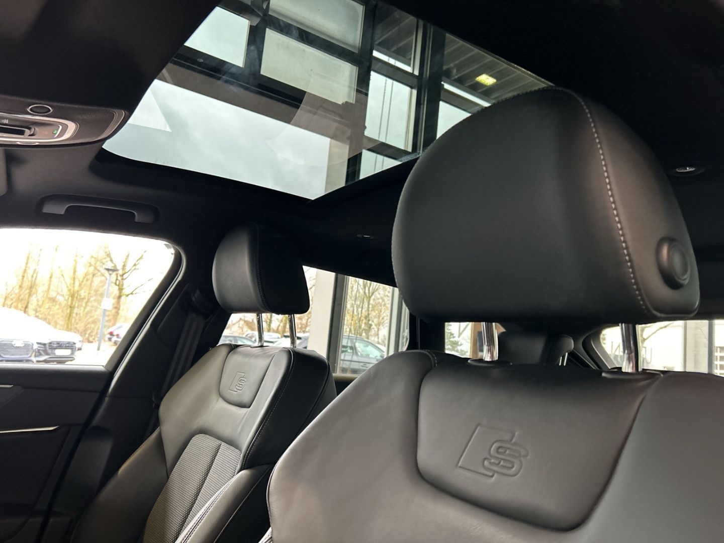 Fahrzeug 23 Fahrzeugabbildung Audi A6 sport Avant 50 TFSI e quattro S Line LED Spor