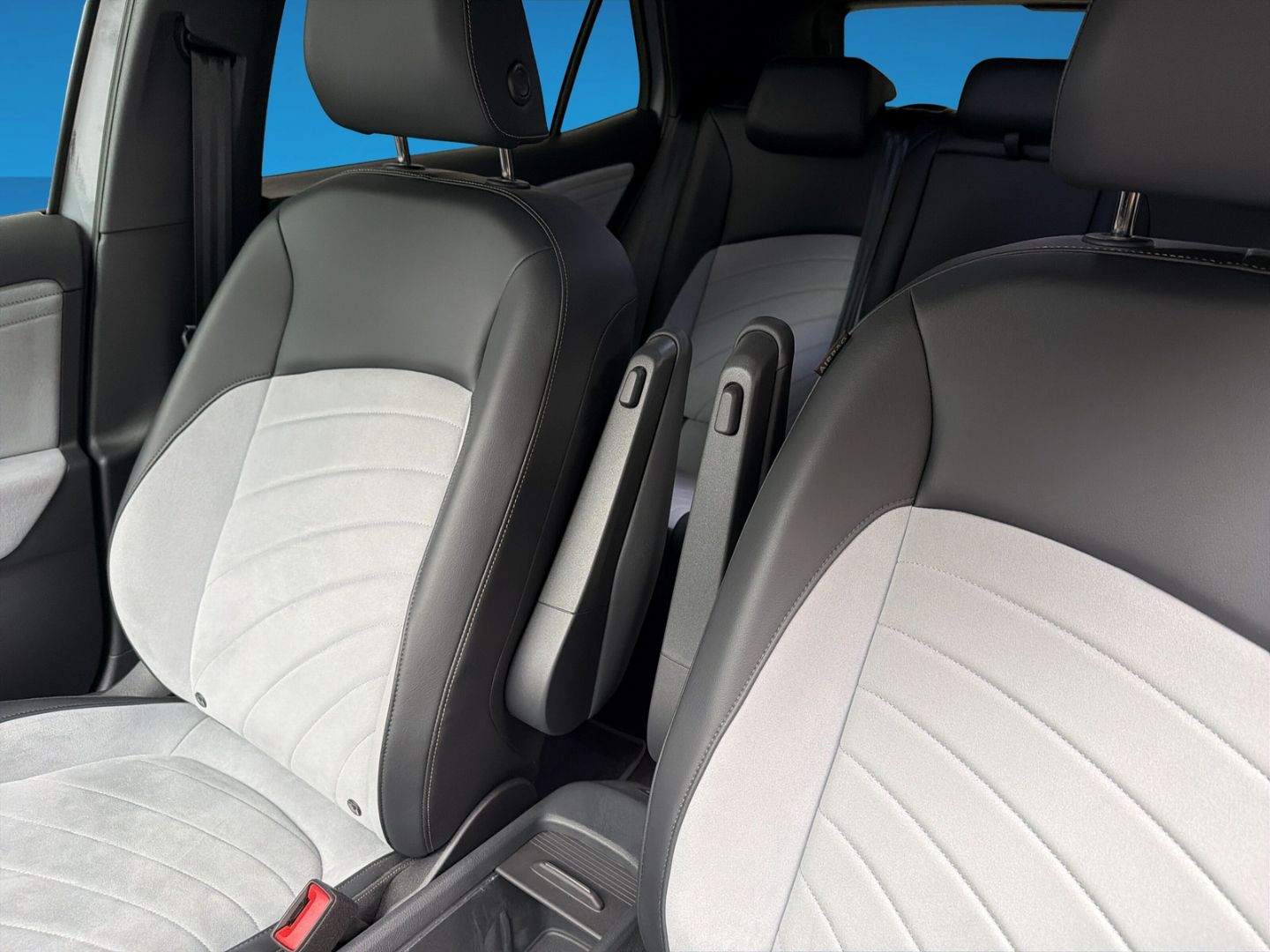 Fahrzeugabbildung Volkswagen ID.3 150 kW Pro Move Rear View LED Navi Klima - mit KI generiert/bearbeitet