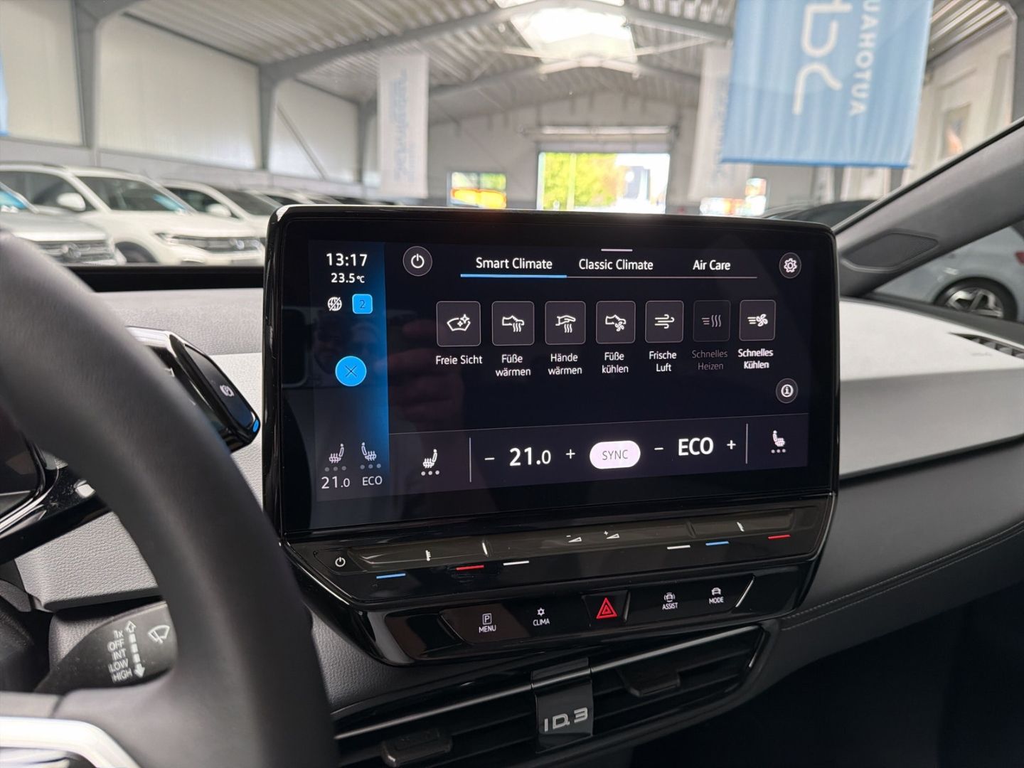 Fahrzeugabbildung Volkswagen ID.3 150 kW Pro Move Rear View LED Navi Klima - mit KI generiert/bearbeitet