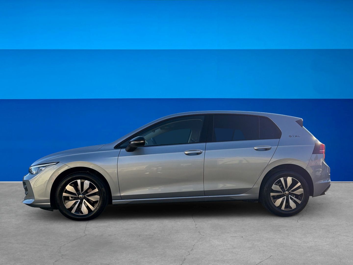 Fahrzeug 3 Fahrzeugabbildung Volkswagen Golf 8 GOAL 1.5 TSI Rear View IDA Navi